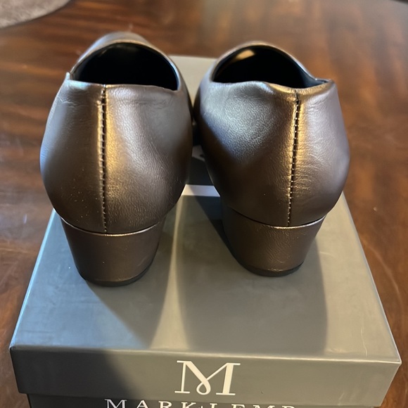 (178)NWT ladies bronze flats by Mark & Lemp/Walking Cradles. 6 1/2 medium - Picture 7 of 9